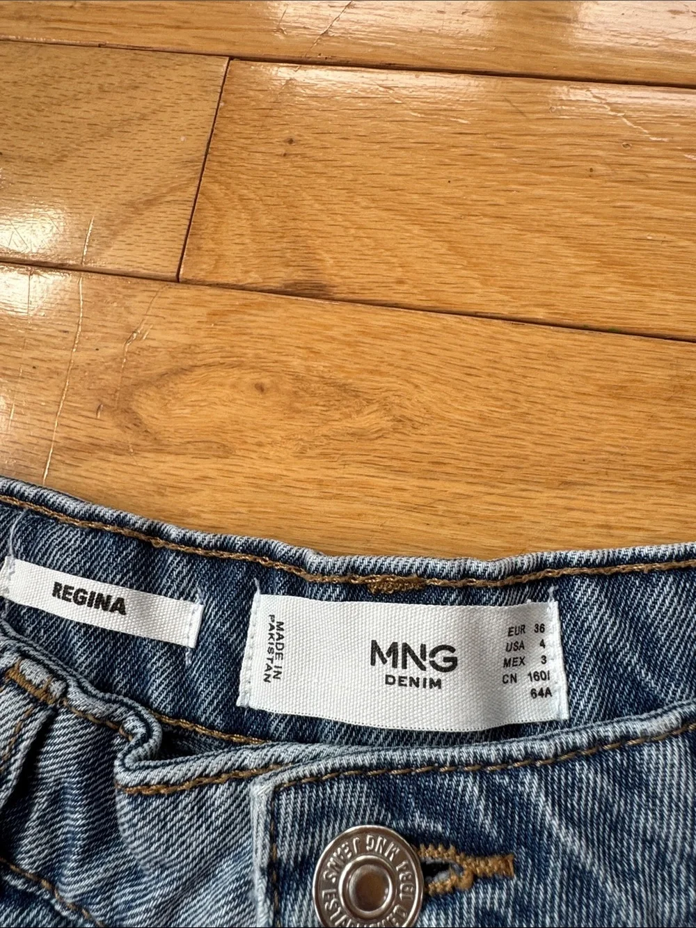MNG denim Regina high rise 5” pleated front shorts - 4